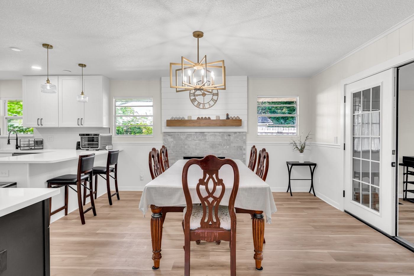 kitchen & dining at JaxStay furnished home in Mandarin Jacksonville Florida